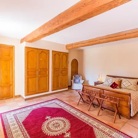 Villa Rouge